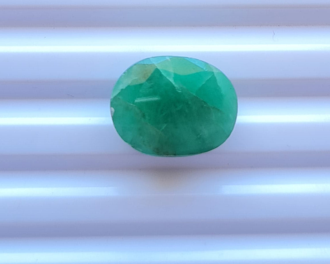 Emerald (Panna) — 10.11 ratti, Untreated , Unheated | EM-4769