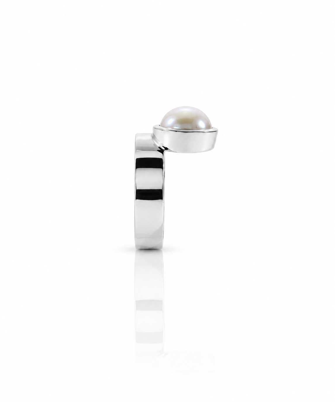 Moraebi Bypass 18 — Natural Pearl (Moti) Skin-Touch Rashi Ratna Ring