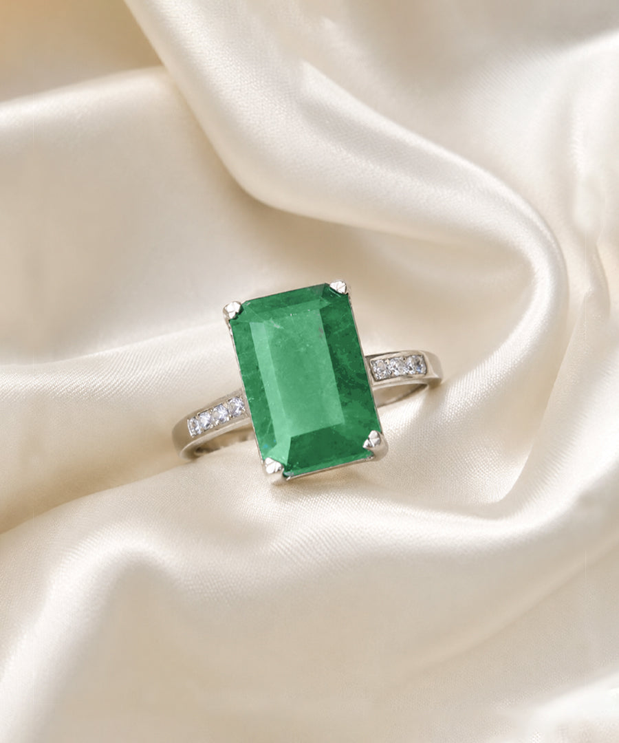 Moraebi Signet 16— Natural Emerald (Panna) Skin-Touch Rashi Ratna Ring